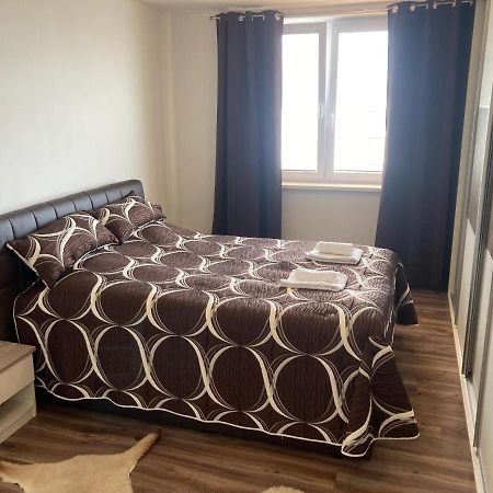 2 Rooms Apartment In Michalovce Exteriér fotografie