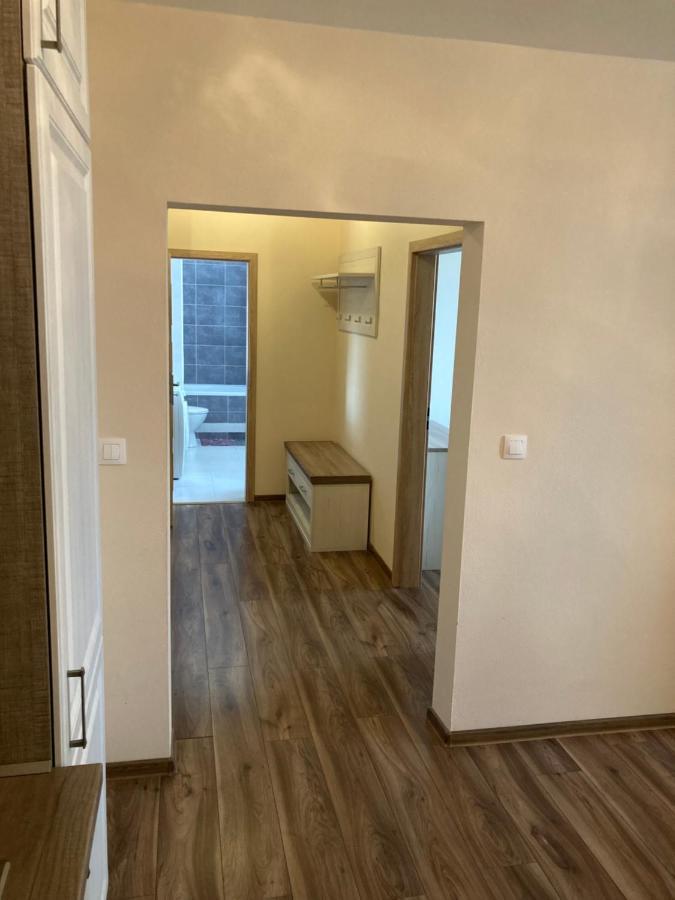 2 Rooms Apartment In Michalovce Exteriér fotografie